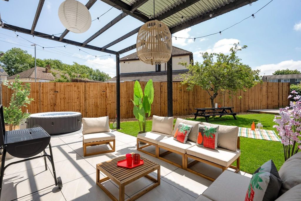 Property photo 3 of 21 3.Jpg