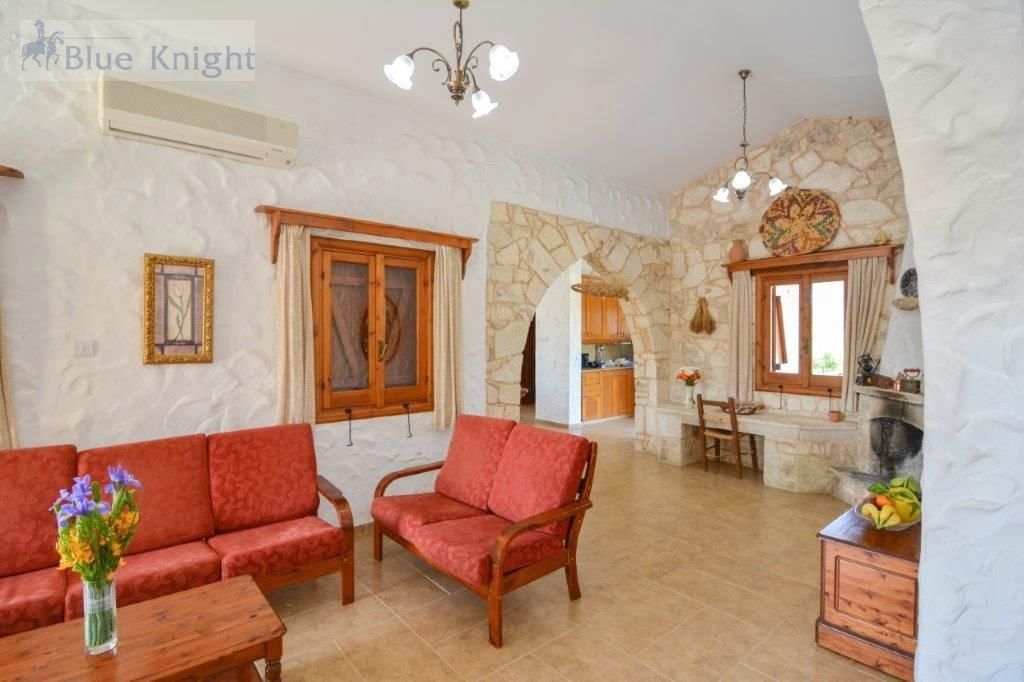 Property photo 3 of 22