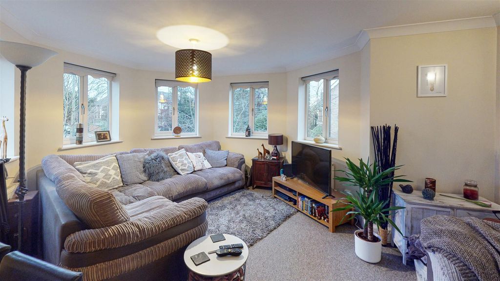 Property photo 2 of 12 Living Room