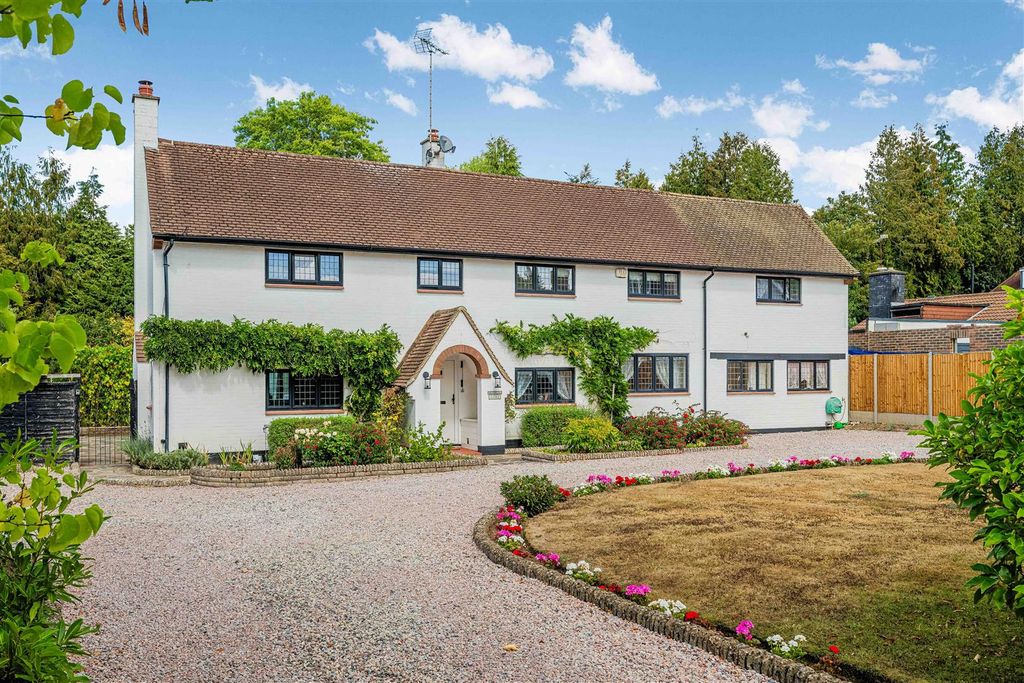 Property photo 1 of 26 Wonford Close