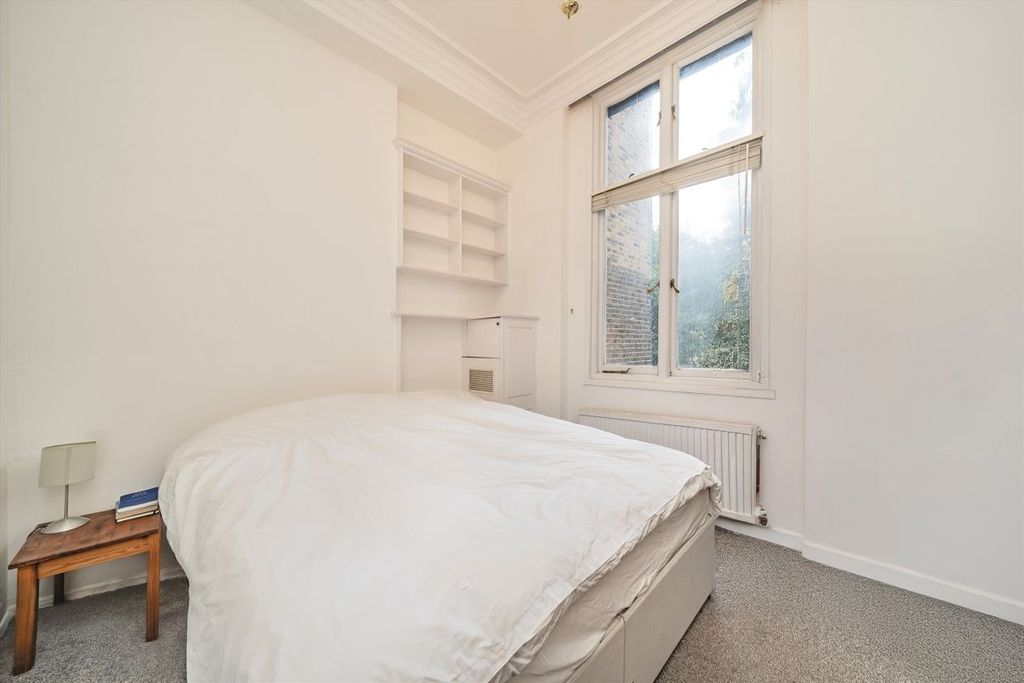 Property photo 3 of 6