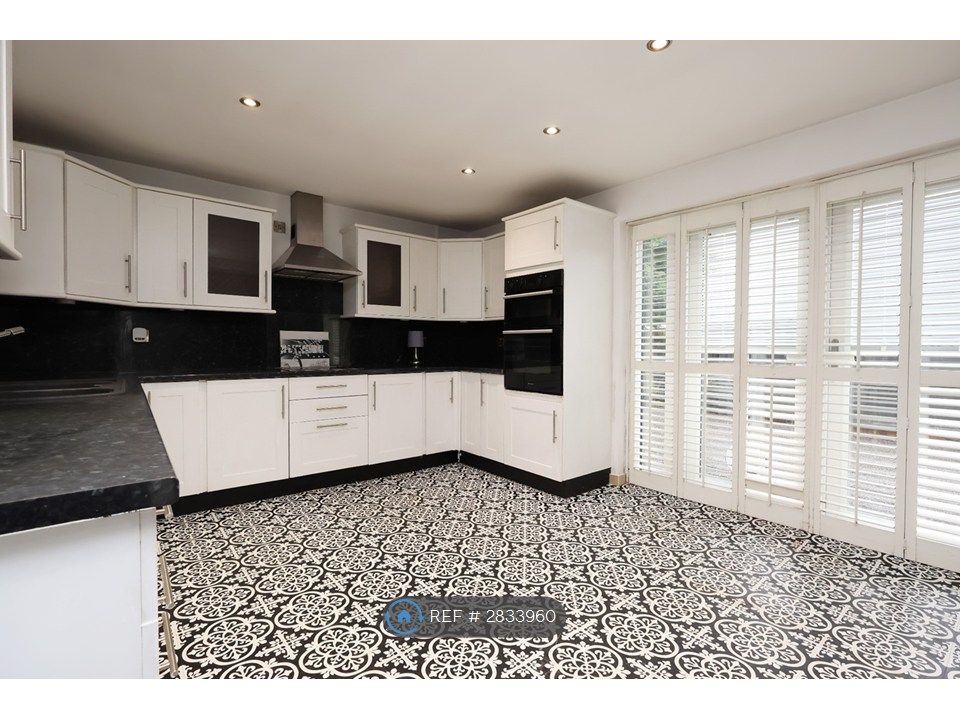 Property photo 1 of 35