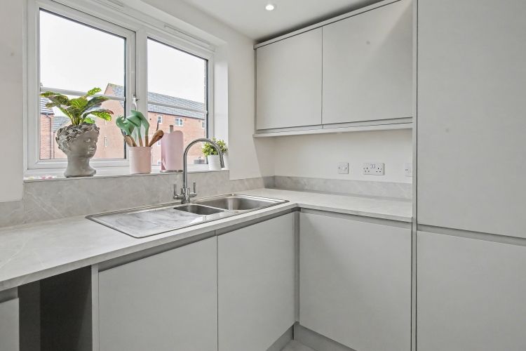 Property photo 2 of 8 322585