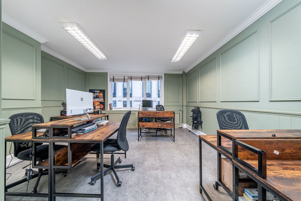 Property photo 3 of 10 Picture 3