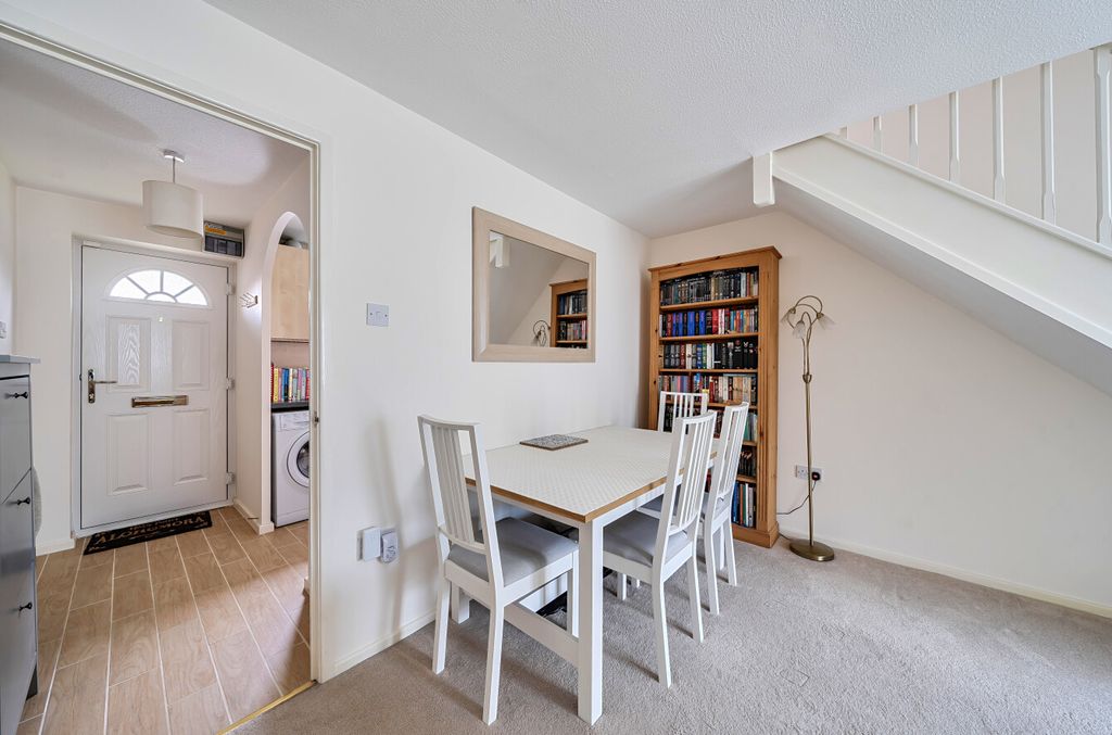 Property photo 3 of 11 1411369-11-69932A...