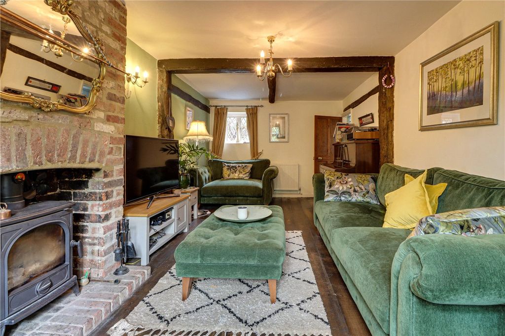 Property photo 2 of 28 Living Room