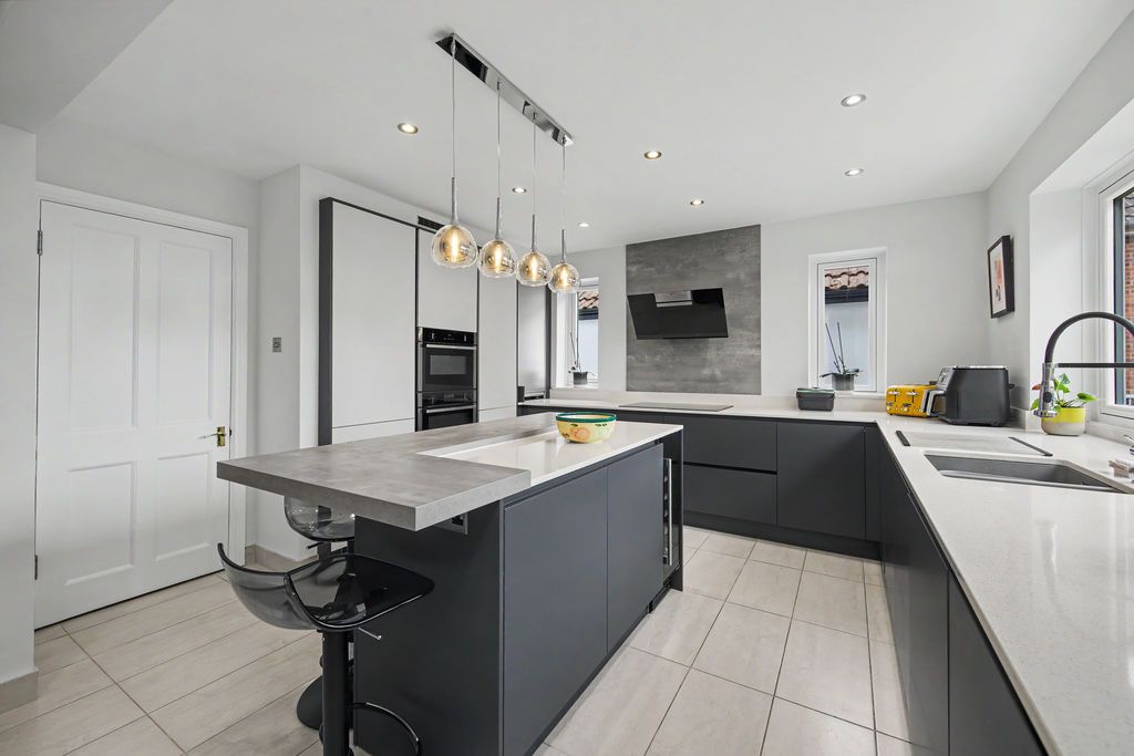 Property photo 2 of 36 Kitchen