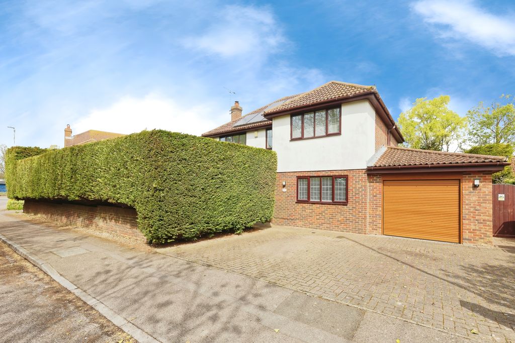 Property photo 1 of 19 Img_1233_Rw