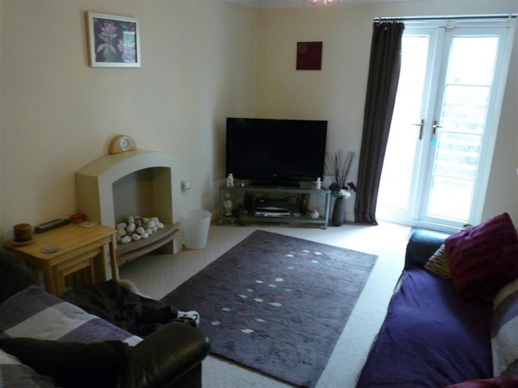 Property photo 2 of 6