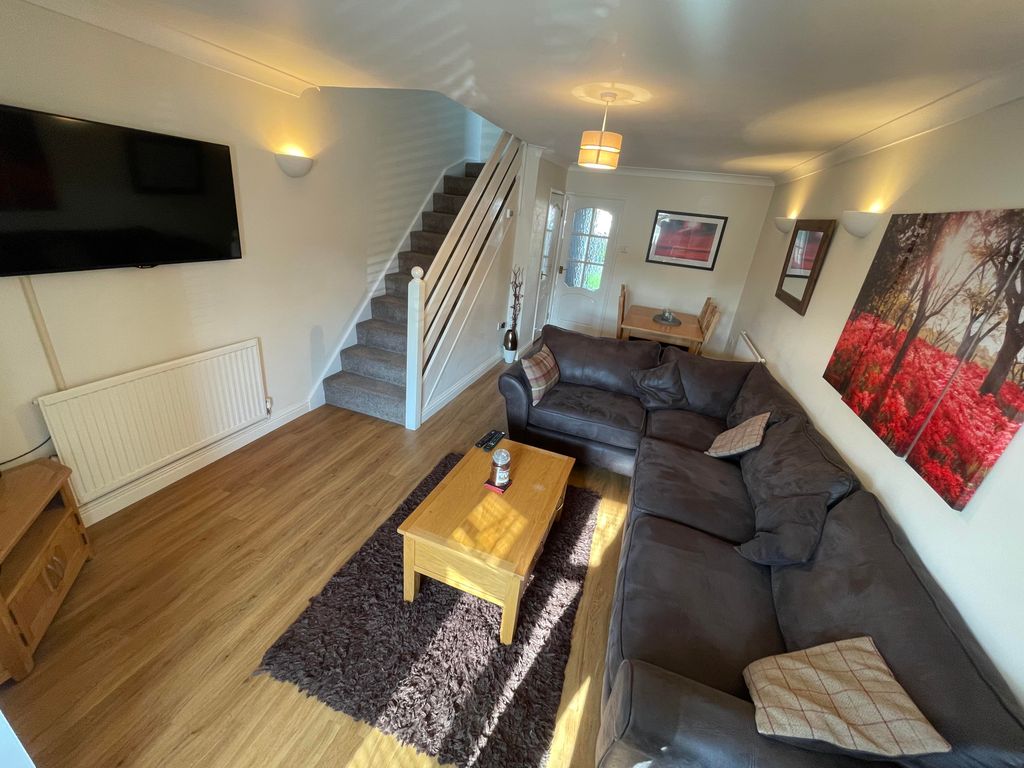 Property photo 2 of 9 Living Room