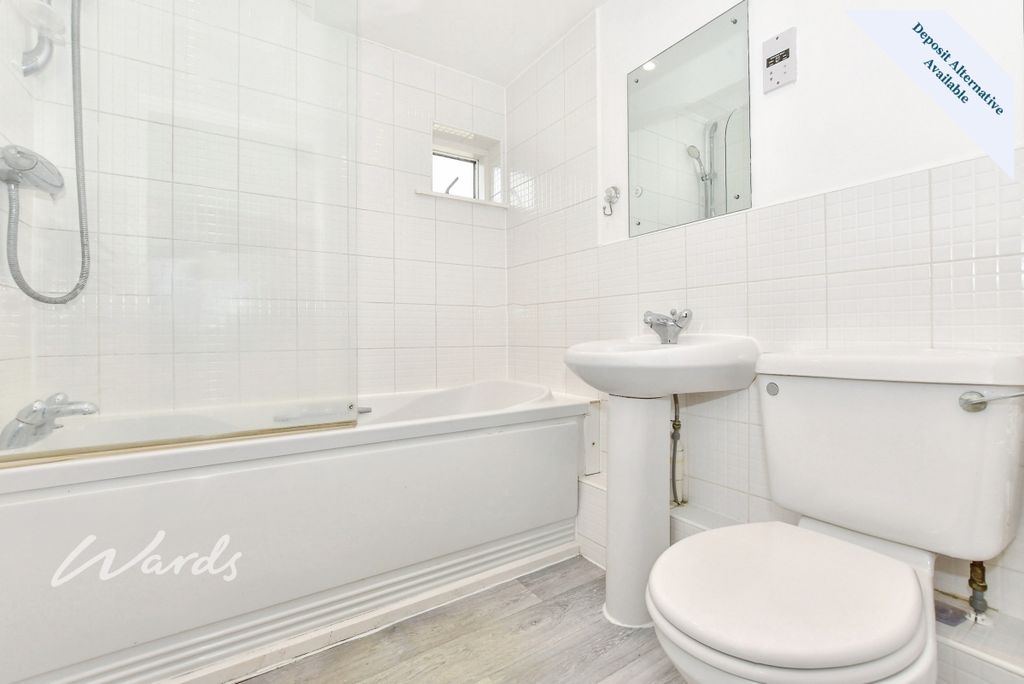 Property photo 3 of 11 Bathroom