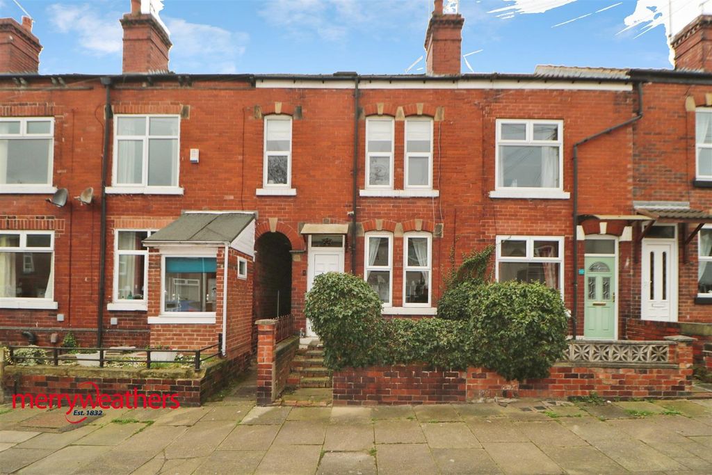 Property photo 1 of 11 Front