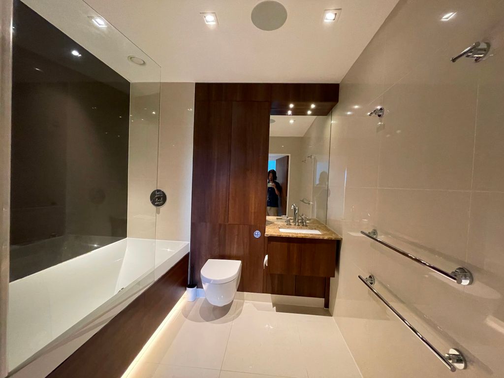 Property photo 3 of 5