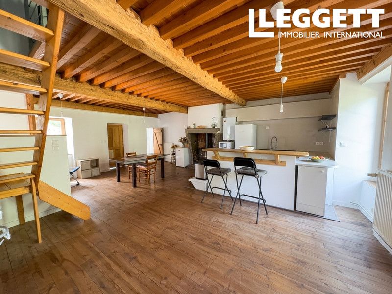 Property photo 3 of 10