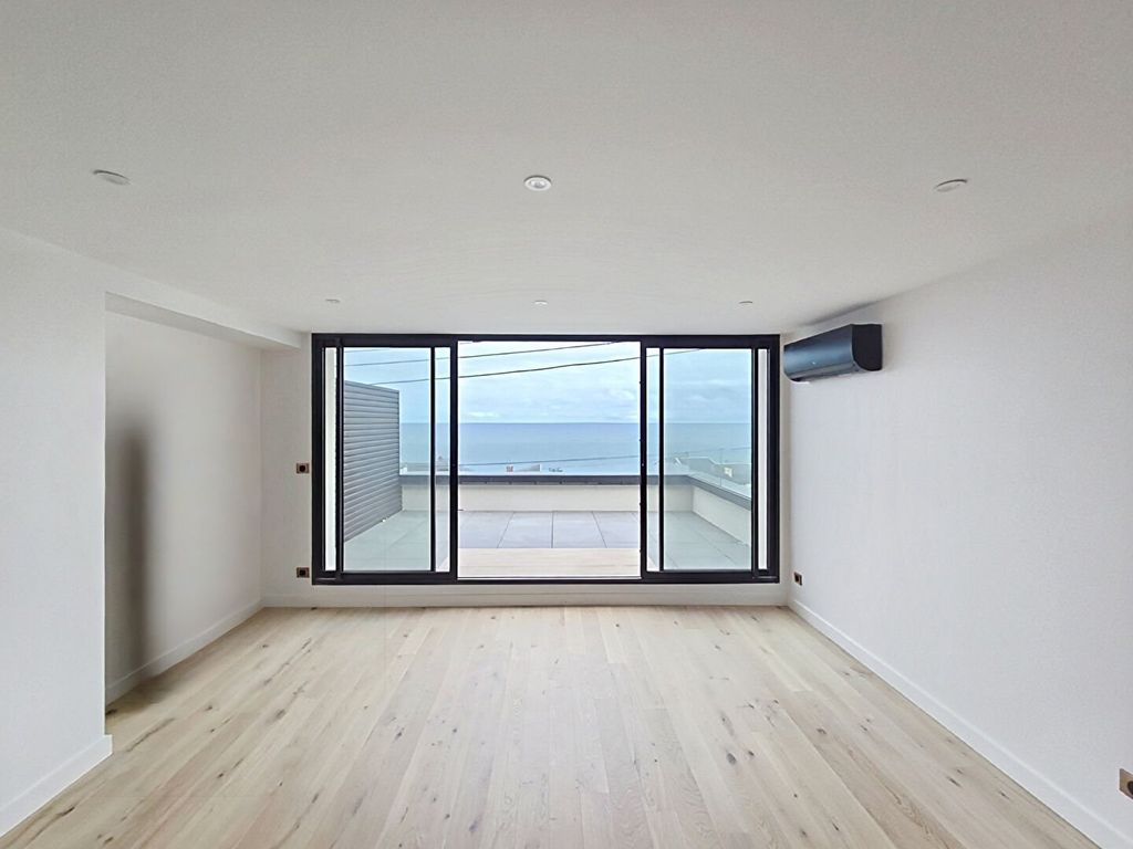 Property photo 1 of 5 3-Room Apartment With Sea View For Sale In Donville-Les-Bains - Ref. 258