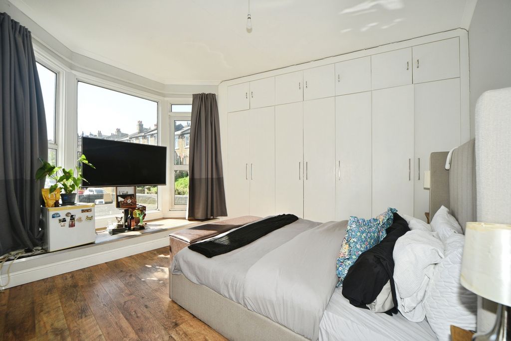 Property photo 1 of 20 Dsc_9047