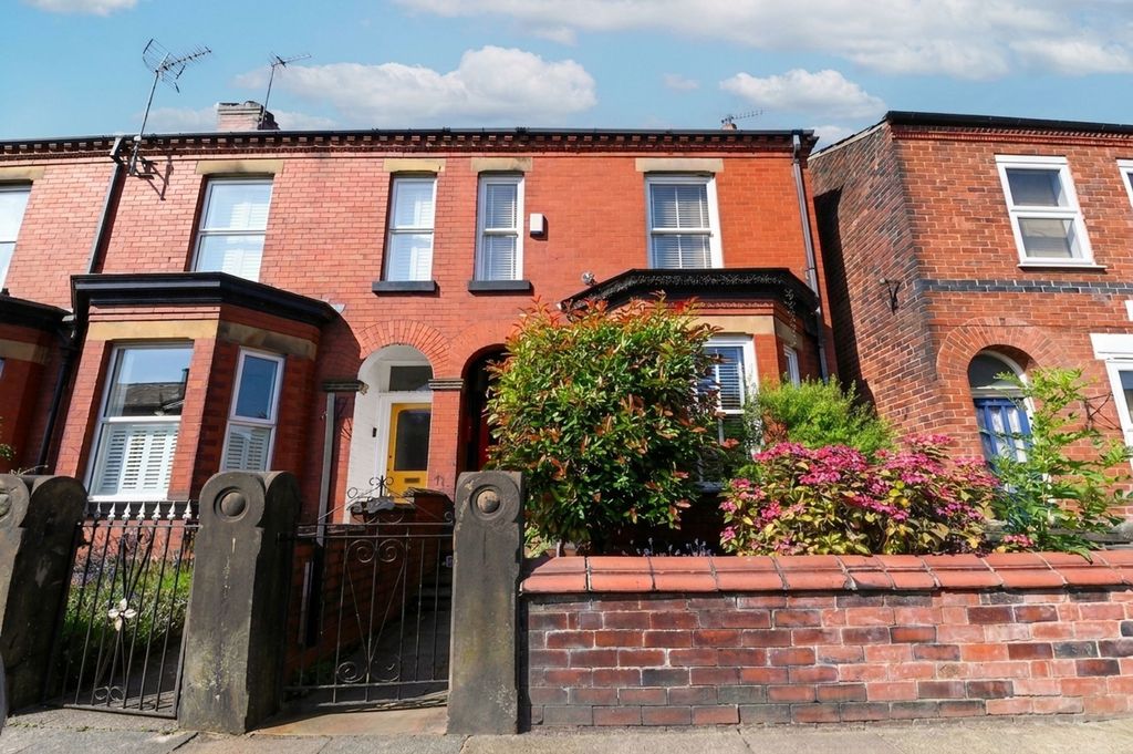 Property photo 2 of 18