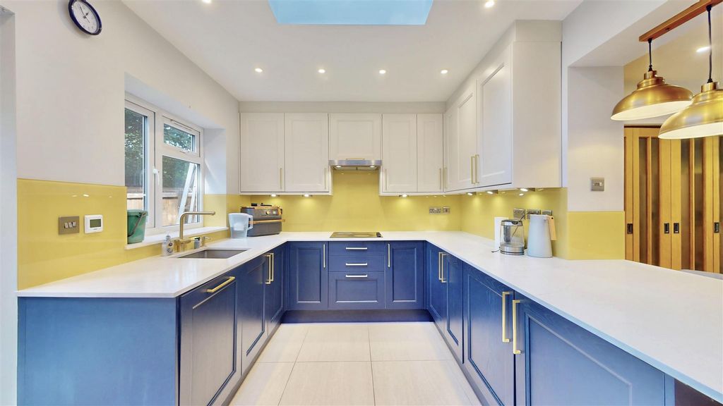 Property photo 1 of 11 54-Spencer-Road-09262025_164639.Jpeg