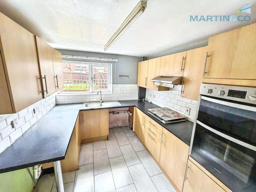 Property photo 3 of 18