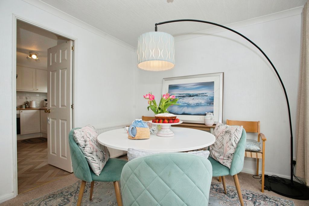 Property photo 3 of 15 Dining Space