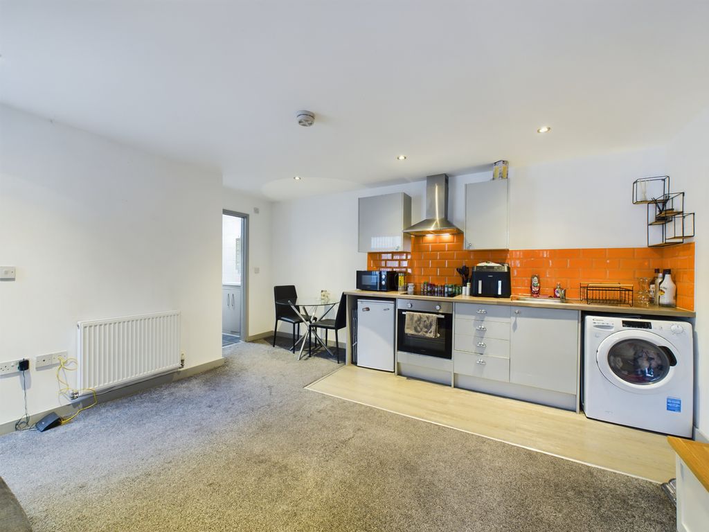 Property photo 3 of 5 Gallery