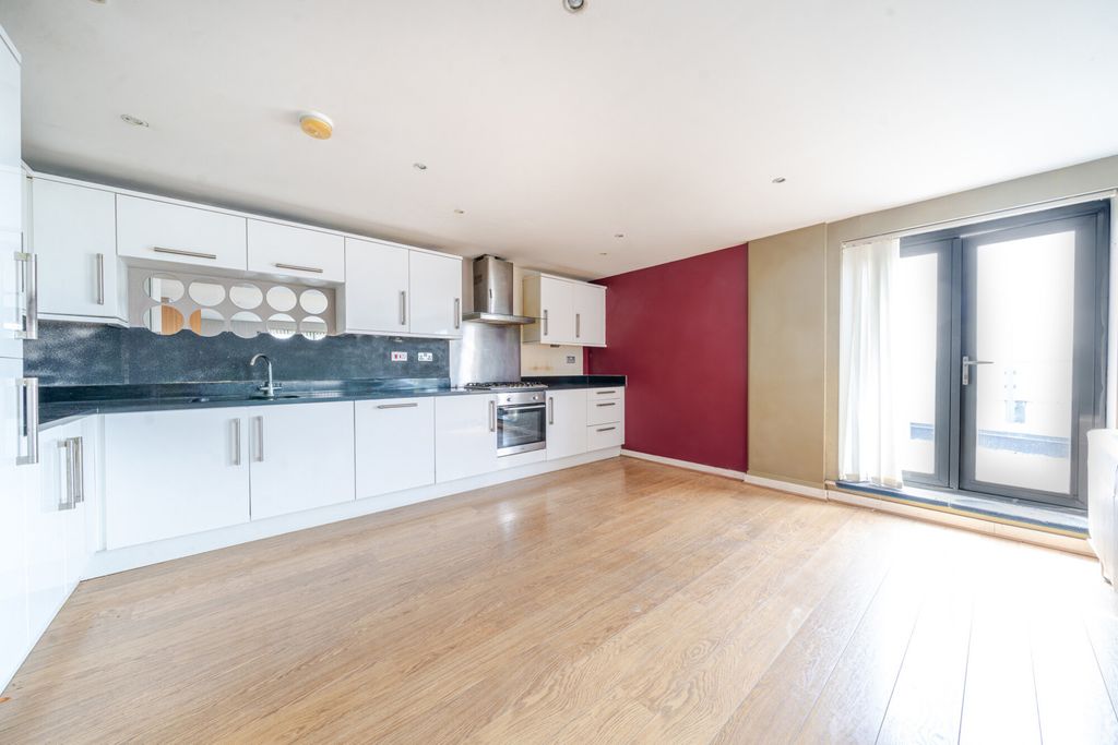 Property photo 1 of 17 1307276-7-6846Ead...