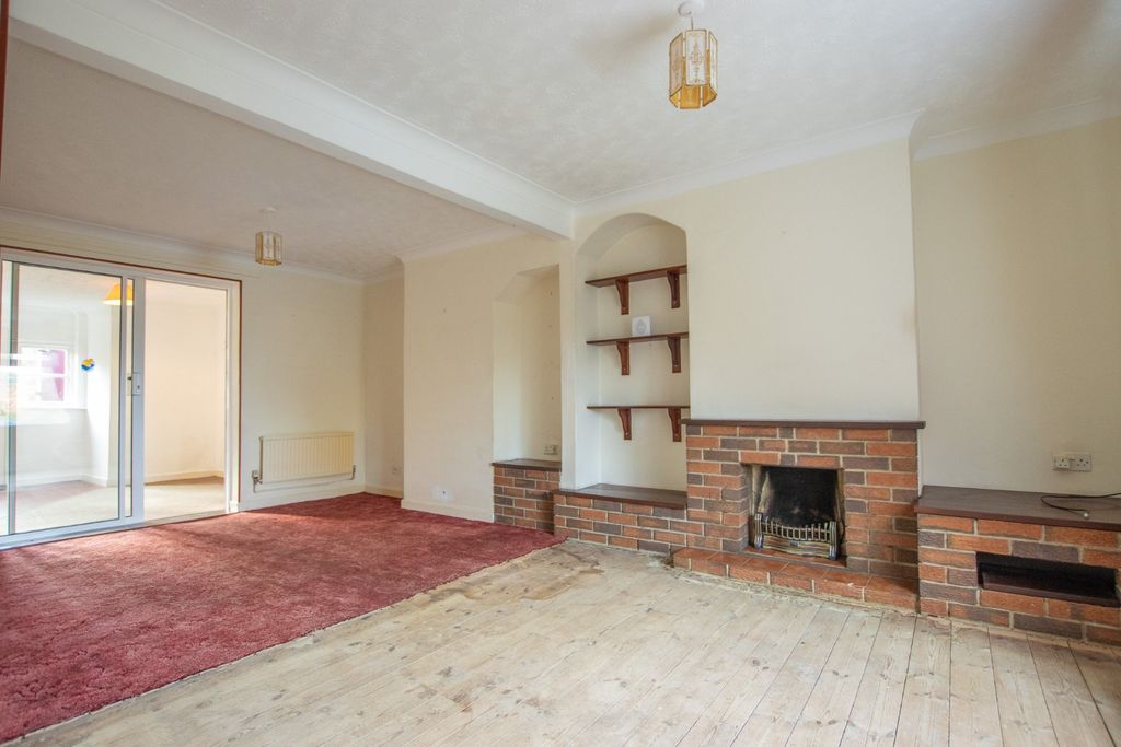 Property photo 3 of 20 4928837