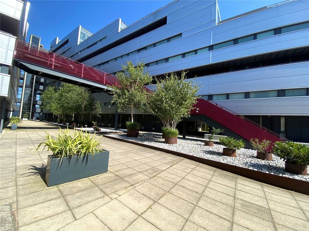 Property photo 1 of 10 Picture No. 06