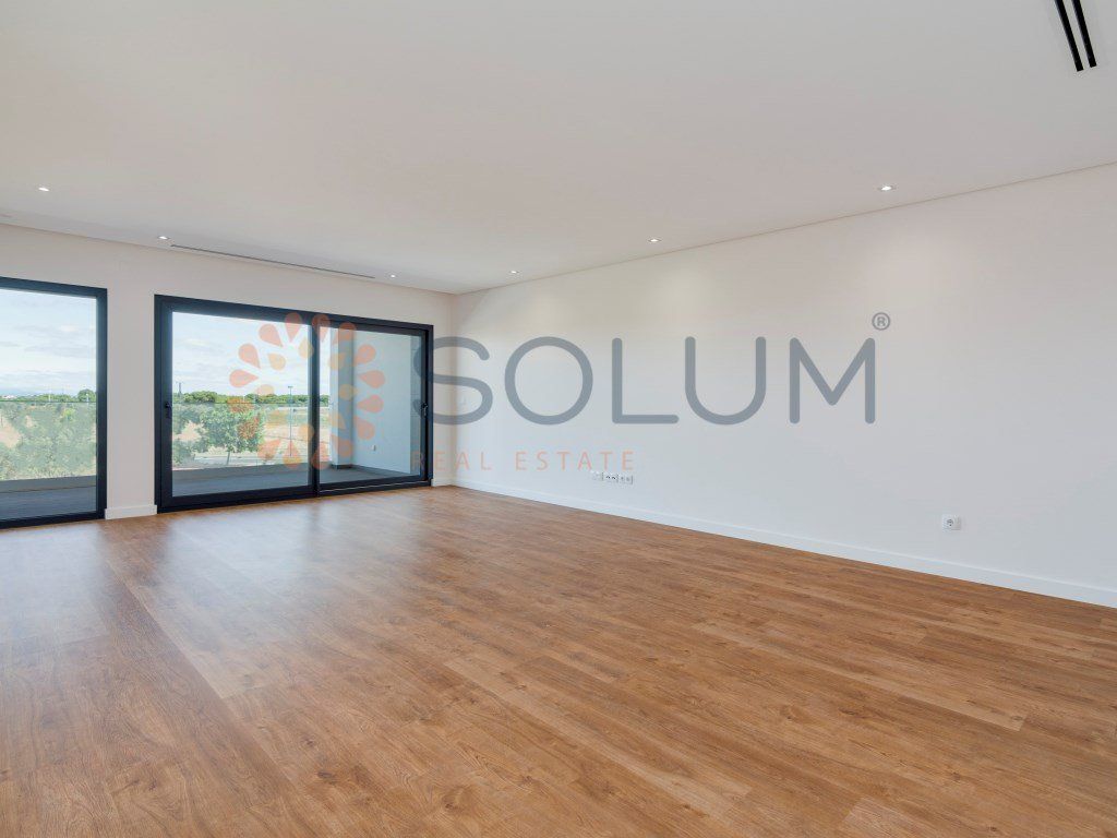 Property photo 1 of 26 3 Bedrooms With 3 Suites And 2 Terraces - Montijo