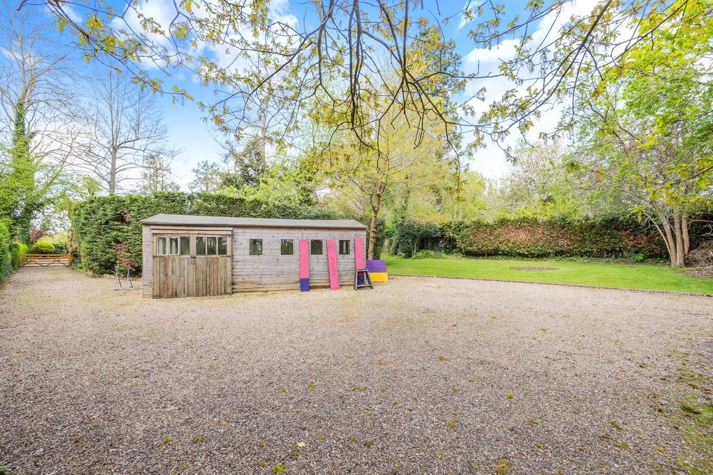 Additional image 20 of 3 bed end terrace house for saleEast Grinstead Road, Lingfield RH7