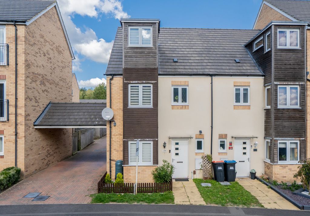 Property photo 1 of 20