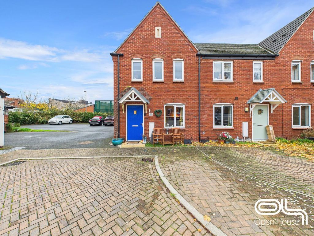 Property photo 1 of 15 Front (Exterior)