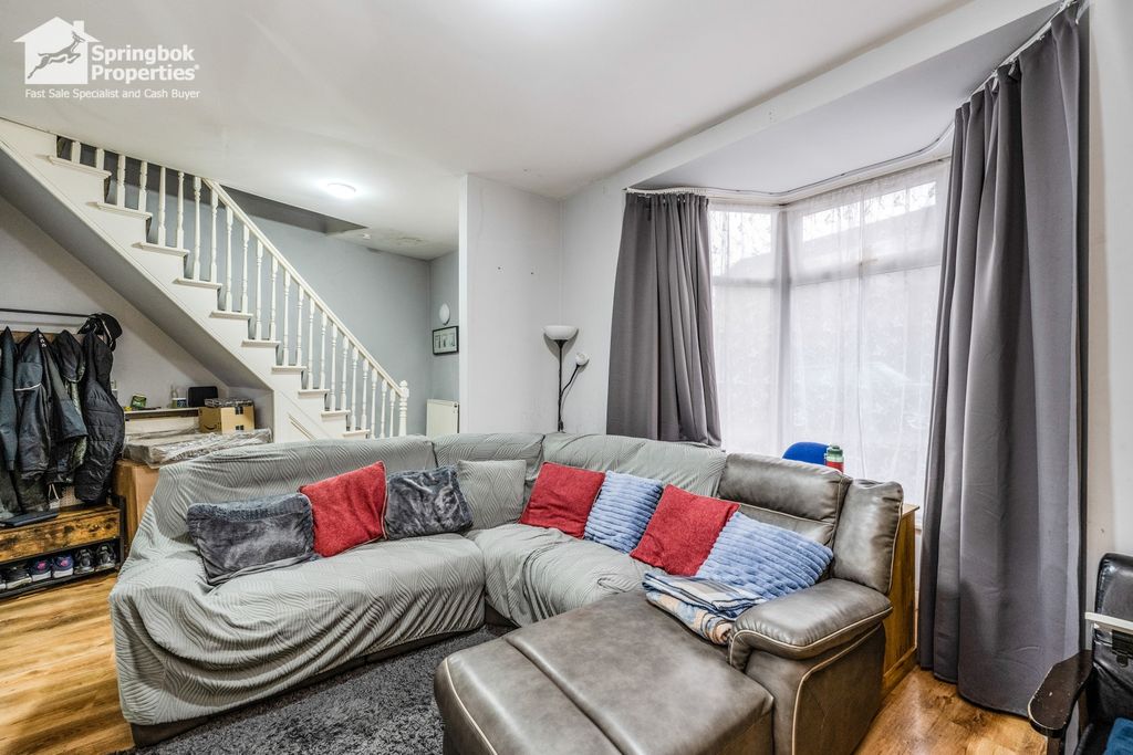 Property photo 3 of 16 Image 2