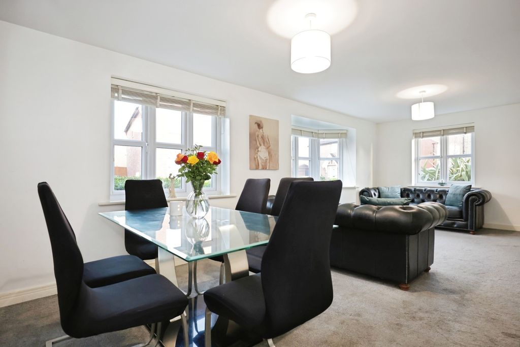 Property photo 3 of 22 Photo