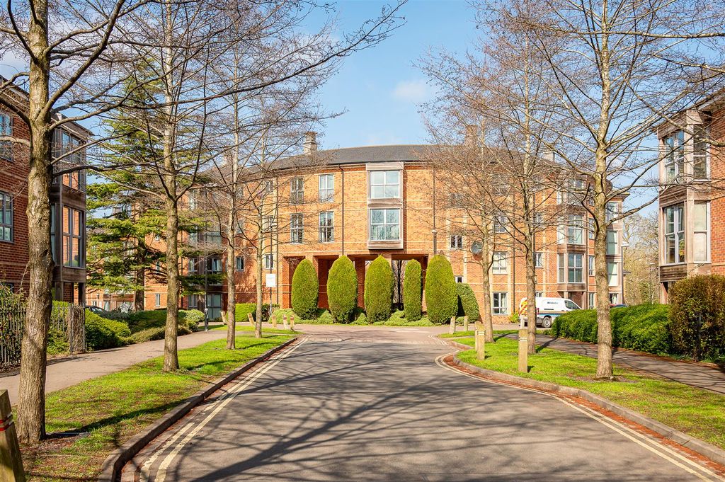 Property photo 1 of 13 External