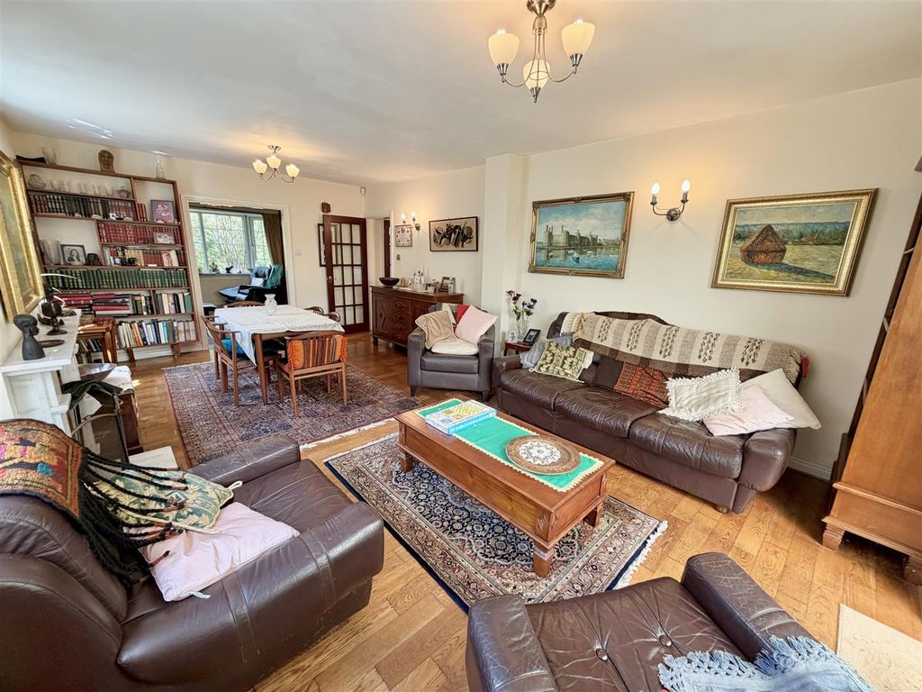 Property photo 3 of 21 14.Jpg