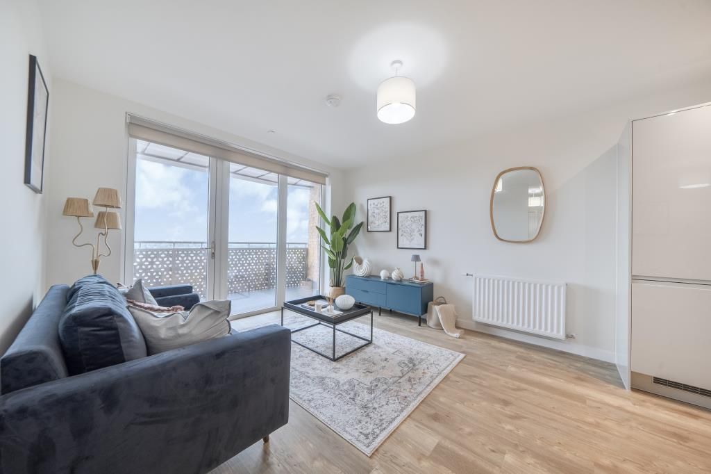 Property photo 1 of 17 Living Area