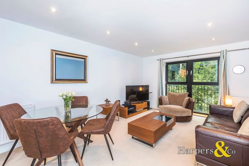 Property photo 3 of 11 Photo 7