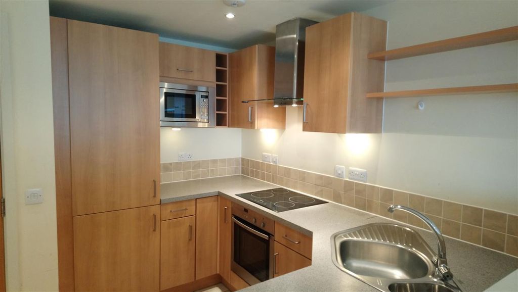 Property photo 2 of 5 Kitchen