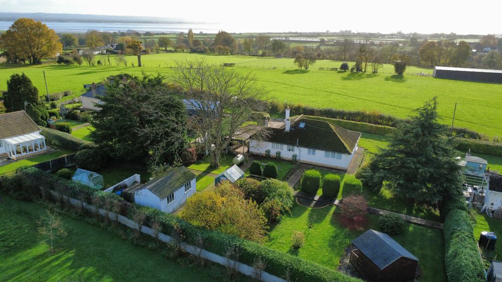 Property photo 2 of 25