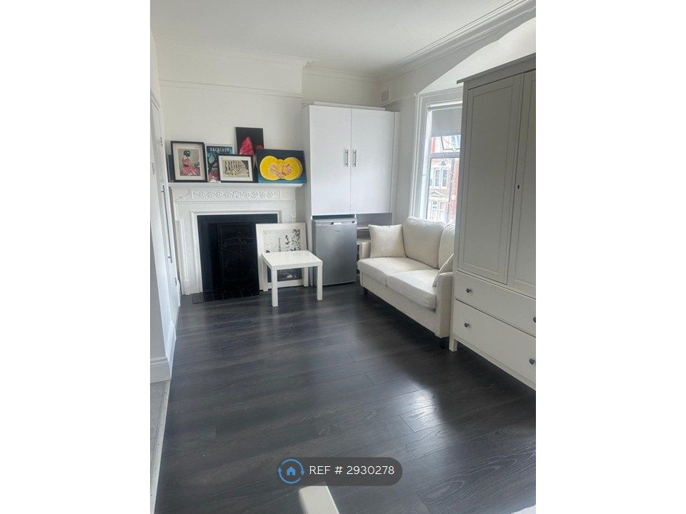 Property photo 1 of 3