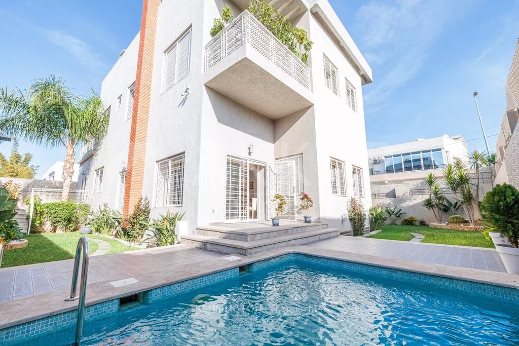 Property photo 1 of 19