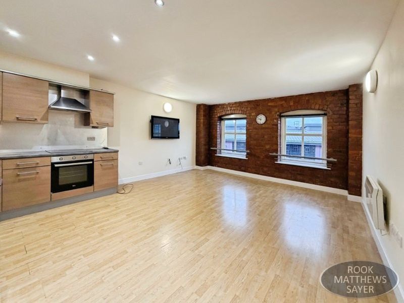 Property photo 3 of 12 Photo 5