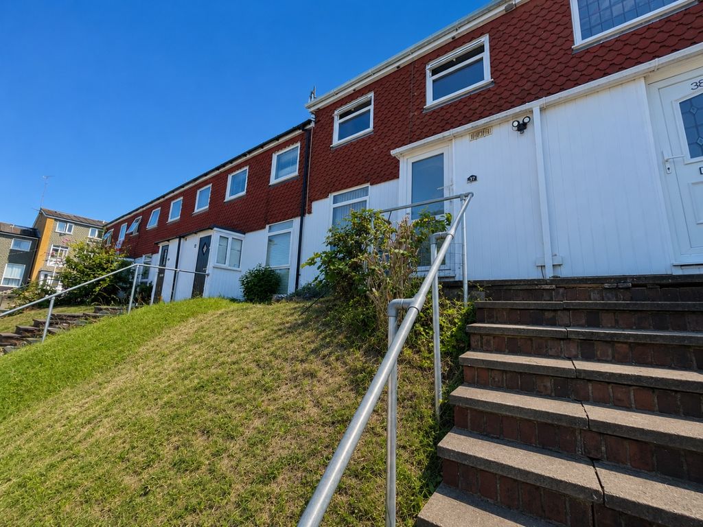 Property photo 1 of 8 5229210
