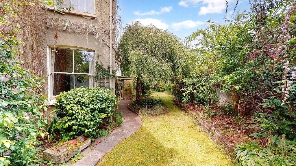 Property photo 2 of 8 Picture No. 07