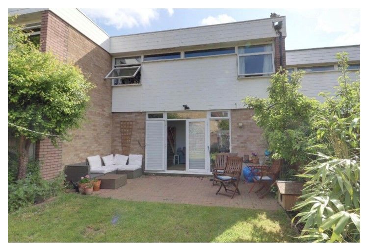 Property photo 1 of 6