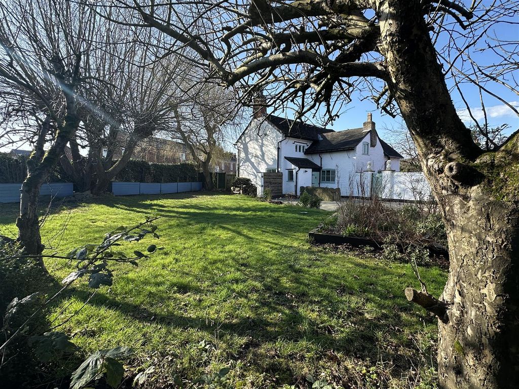 Property photo 2 of 36 Img_7851.Jpeg