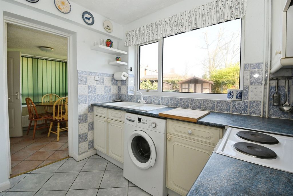 Property photo 3 of 17