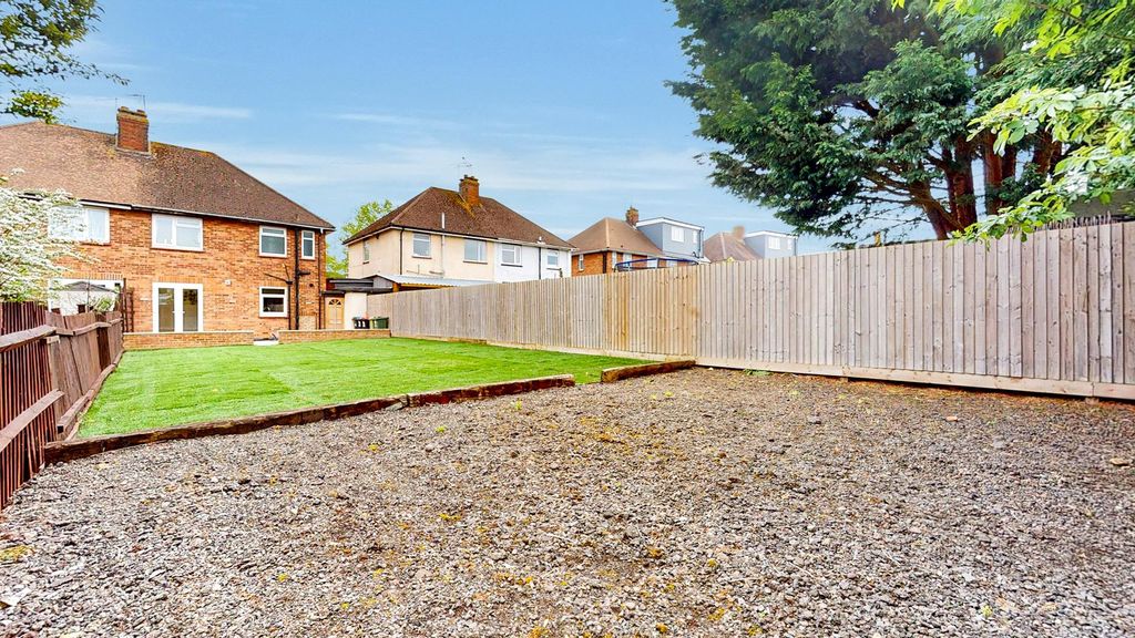 Property photo 3 of 15 1Ches5.Jpg