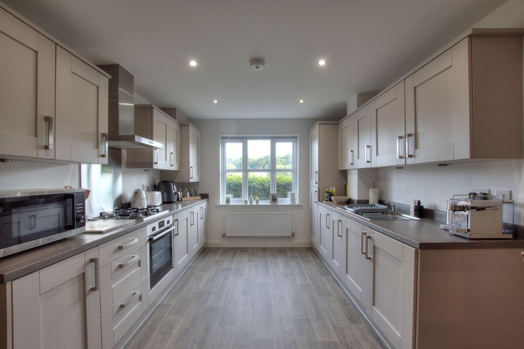 Property photo 2 of 16 2